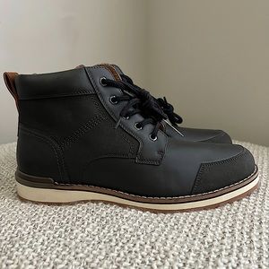 NWT Mens Goodfellow Boots Size 11 black.